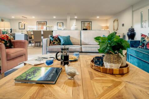 Communal lounge